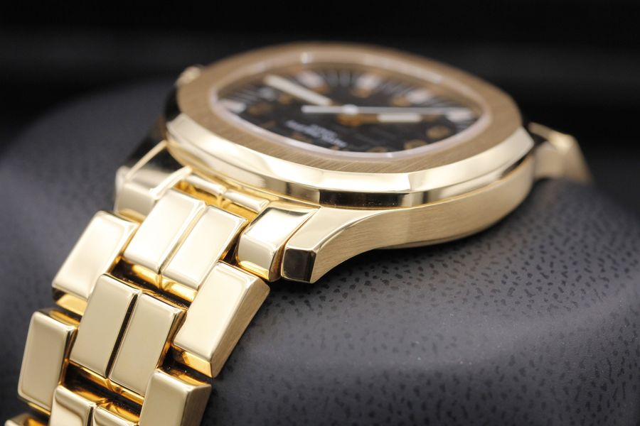 Patek Philippe Aquanaut 5066/1J-001